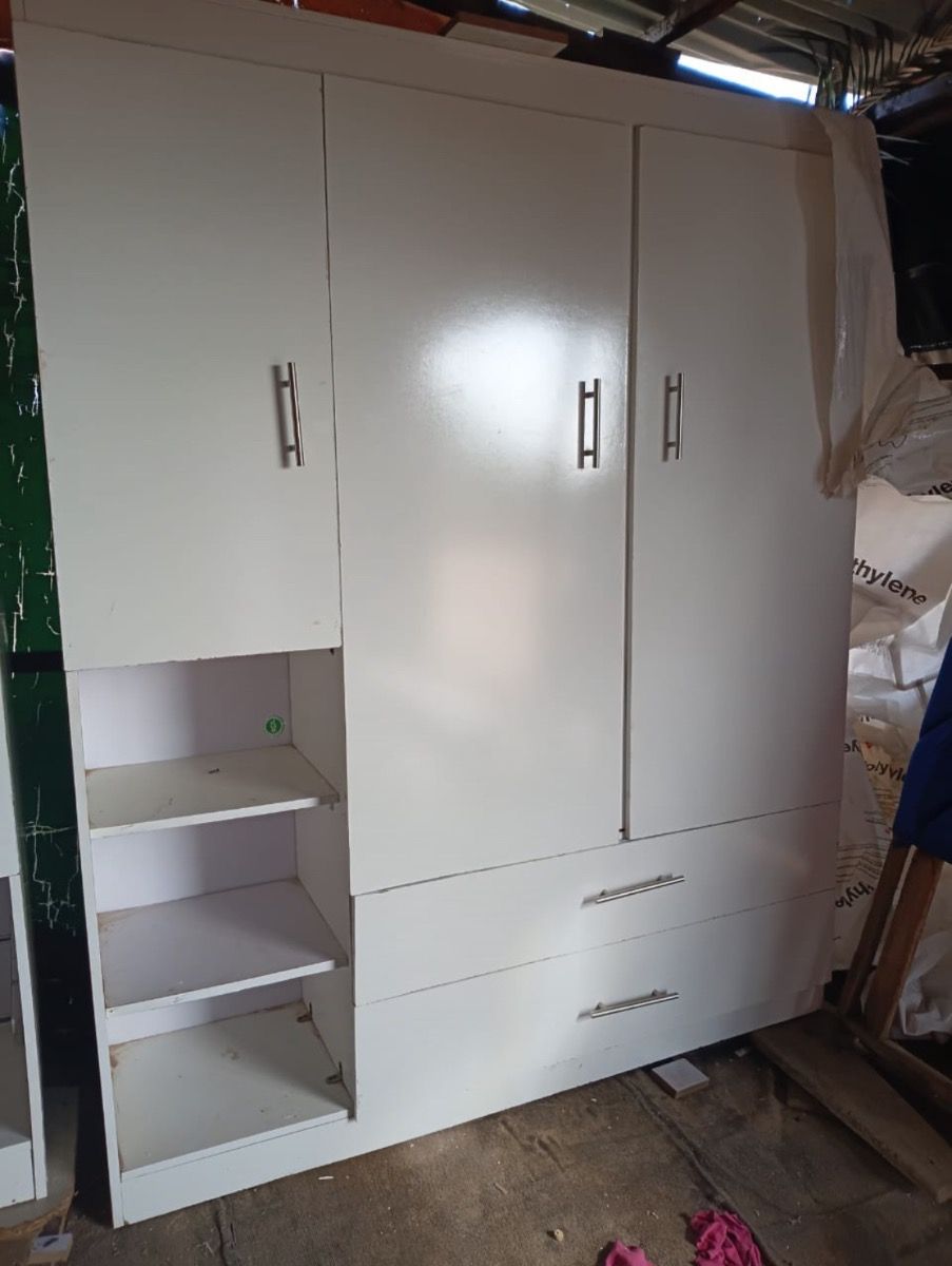 Brand New "Very Big 3-door wardrobe"-08026093102