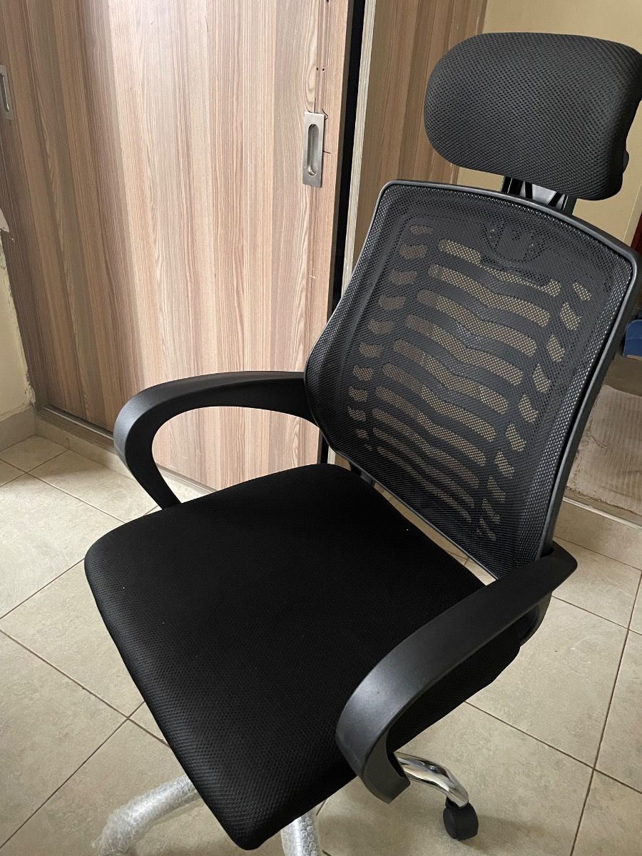 Office chair photo 2