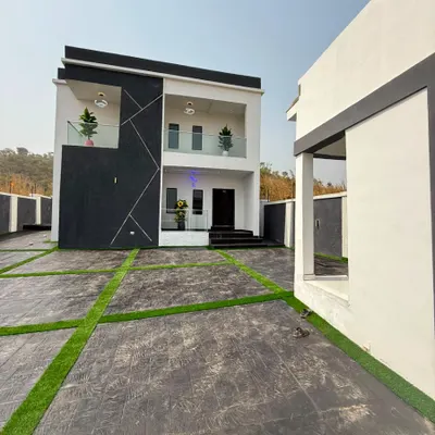Exclusive 4-Bedroom Duplex with a Gateman House