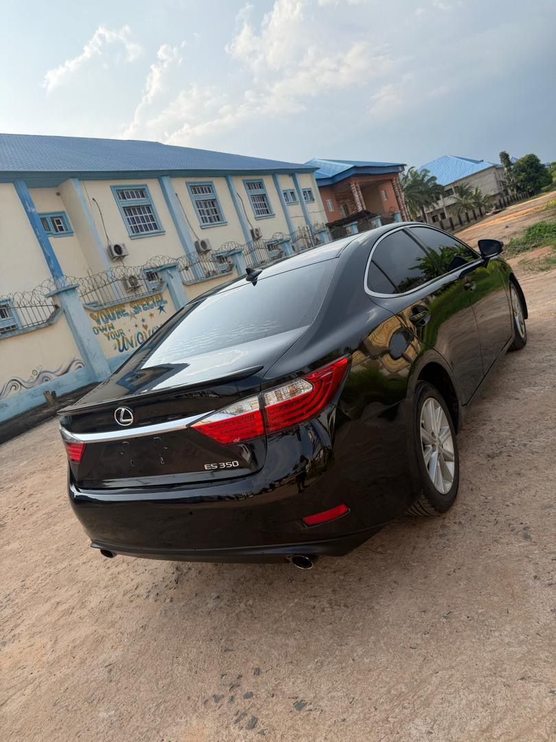 Lexus ES350 photo 7