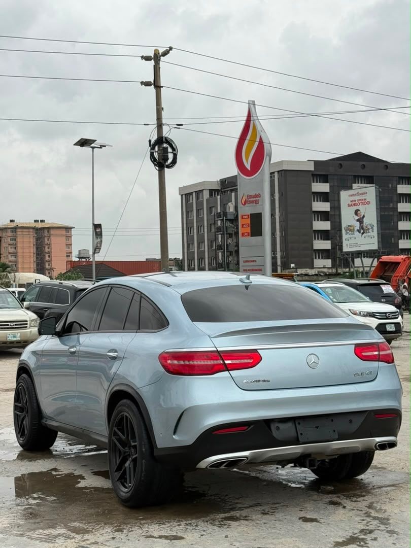 Mercedes-Benz GLE43 photo 6